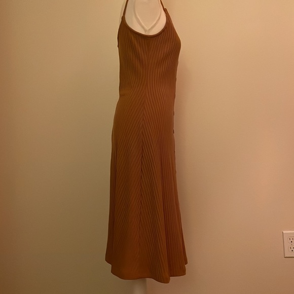 Fit and flare summer dress - Picture 2 of 5
